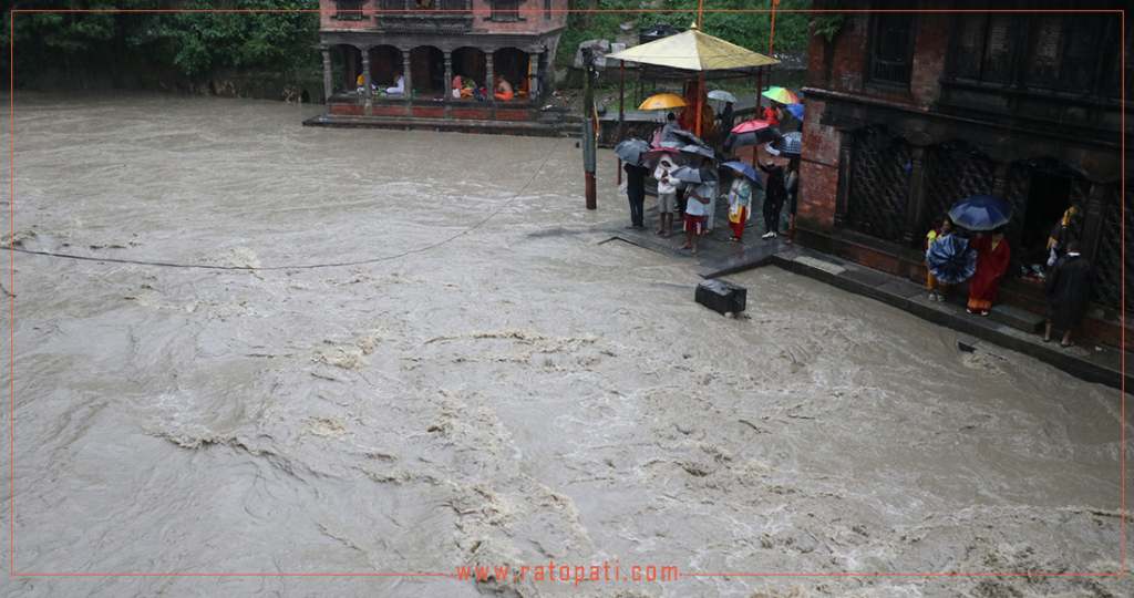 flood-2_Bo9CFp6Eqn