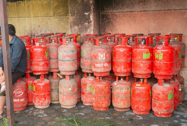 gas-cylinder-1785843123