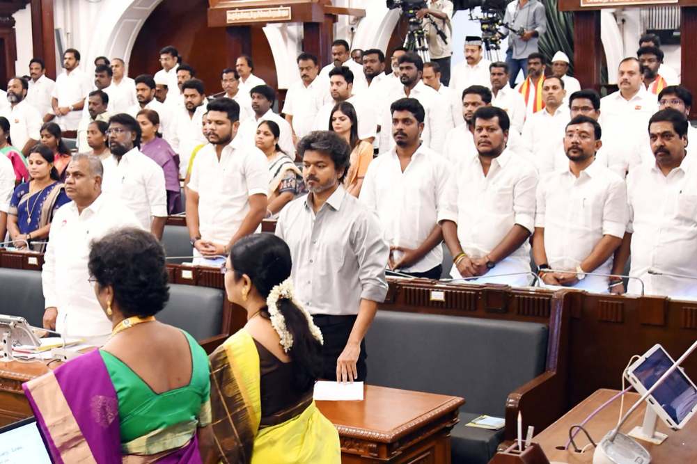 joseph-vijay-2482026085132-1000x0