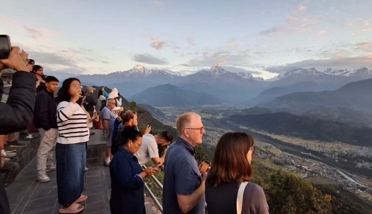Pokhara_Tourist_1oYo2yRg7R
