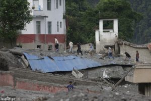 serchingforremainingstuffafterfloodattrishuli202609015503-0292026031654-1000x0